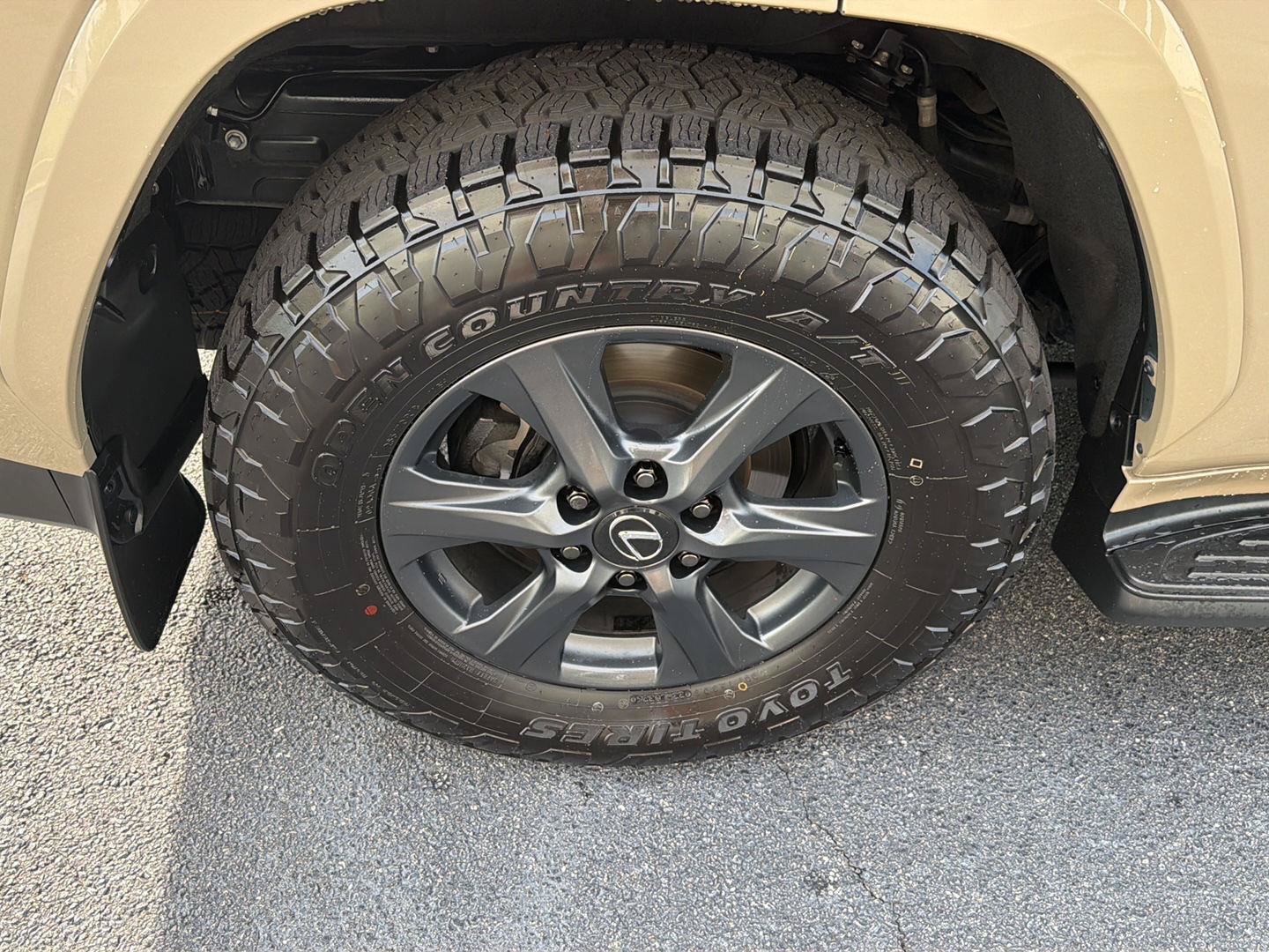 Certified 2025 Lexus LX 700h Overtrail AWD/4WD image 41