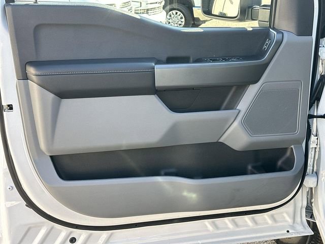 Used 2025 Ford F350 XLT image 18