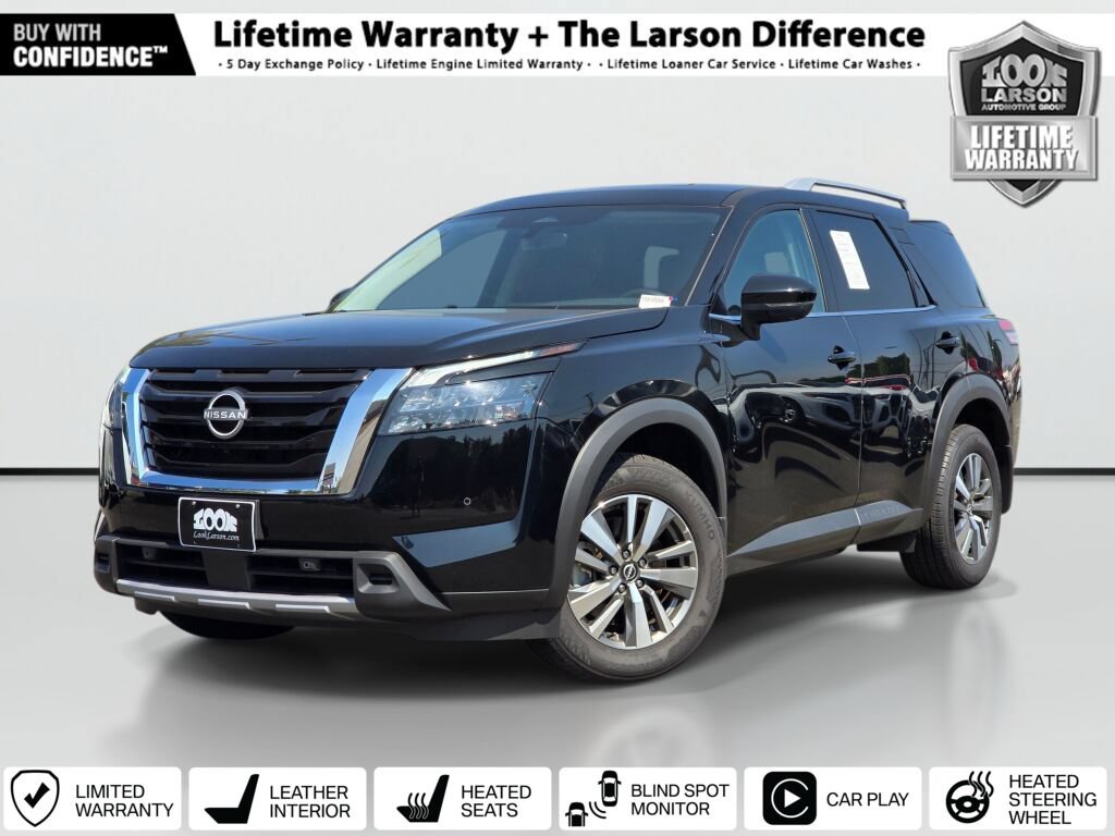 Used 2025 Nissan Pathfinder SL AWD/4WD image 1