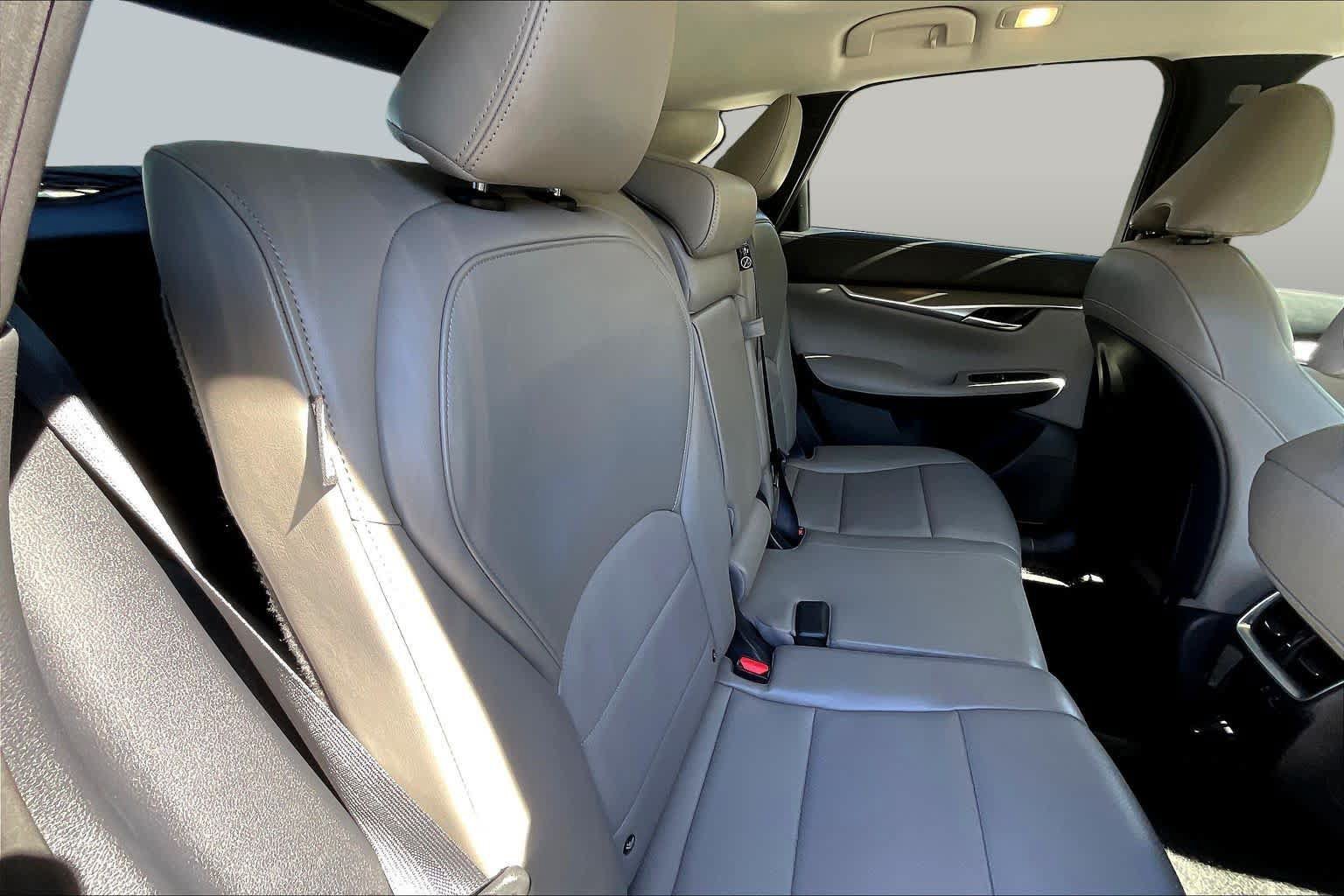 Used 2024 INFINITI QX50 Luxe FWD image 21