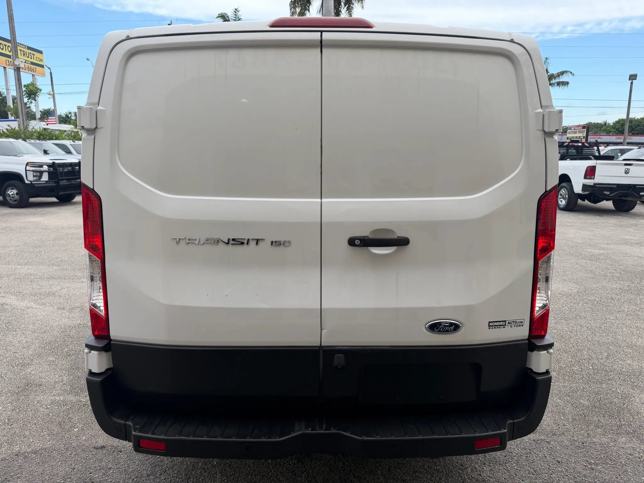 Used 2019 Ford Transit 150 130 Low Roof RWD image 5