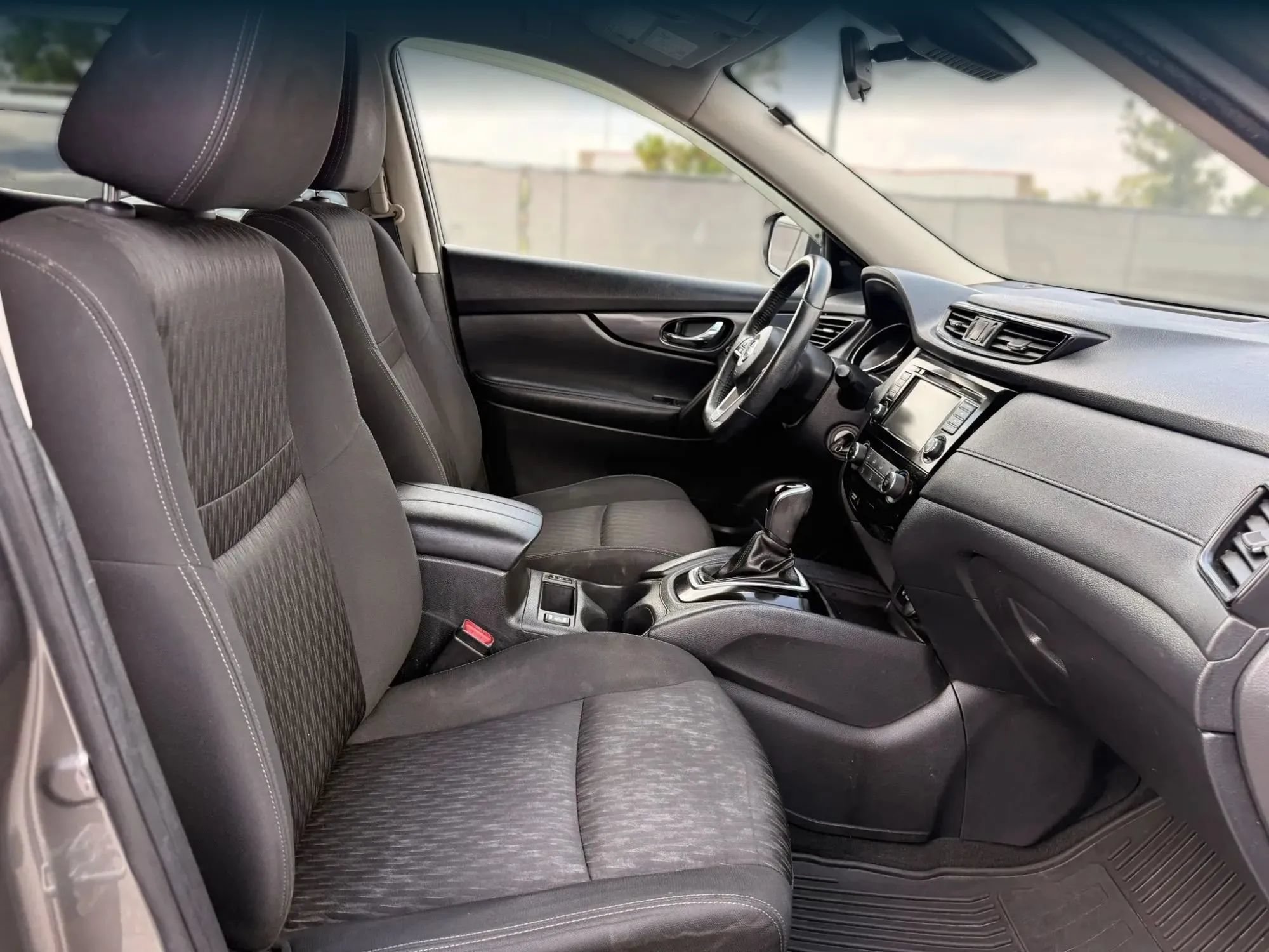 Used 2020 Nissan Rogue S w/ Special Edition Package AWD/4WD image 18
