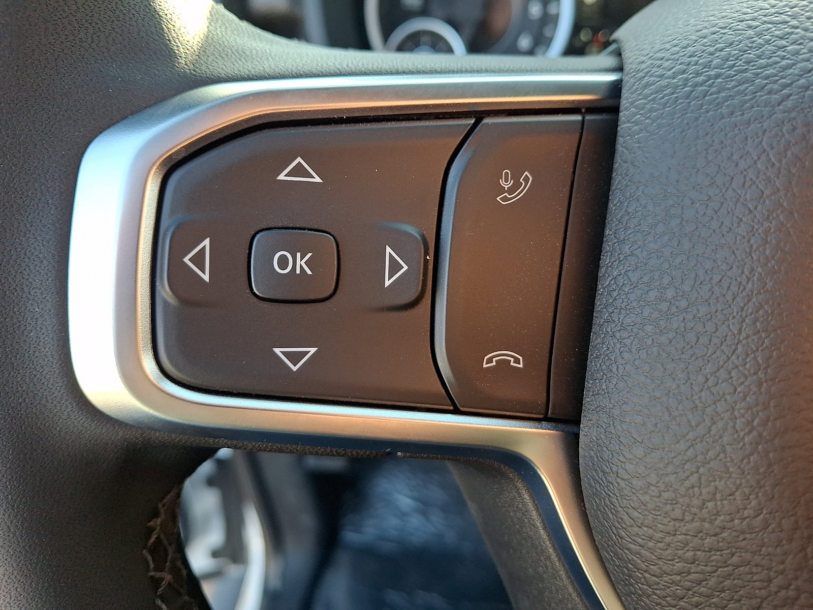 New 2026 RAM 2500 Tradesman w/ Safety Group AWD/4WD image 16