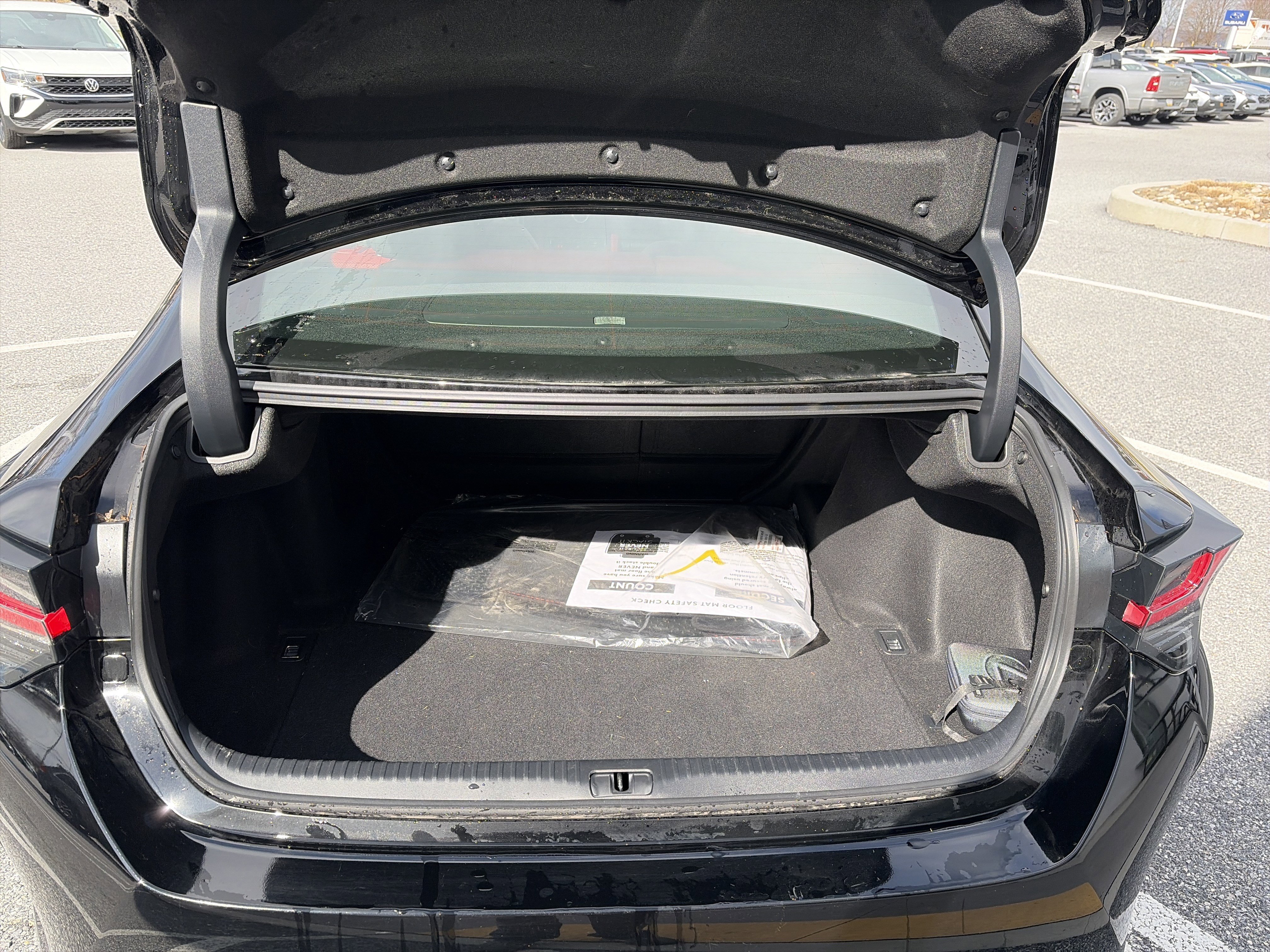 Used 2023 Lexus RC 350 F Sport image 24