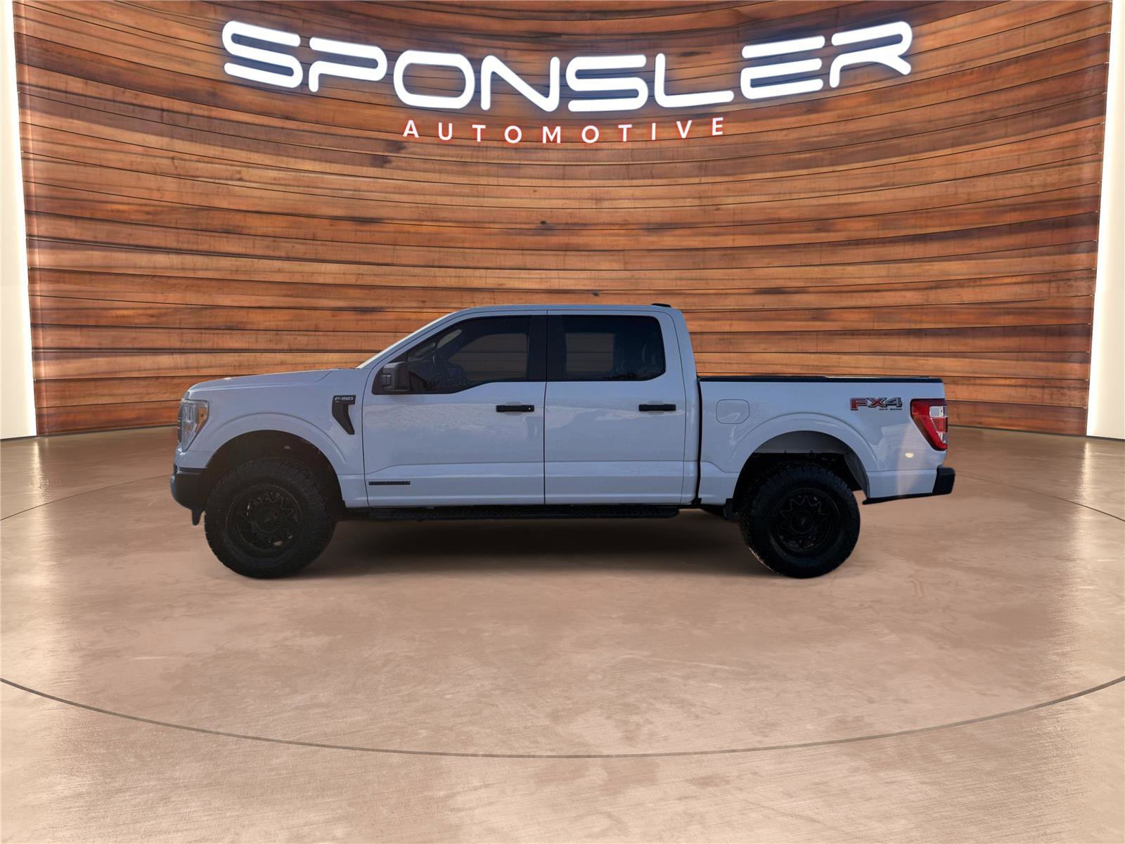 Used 2022 Ford F150 XL w/ FX4 Off-Road Package image 2