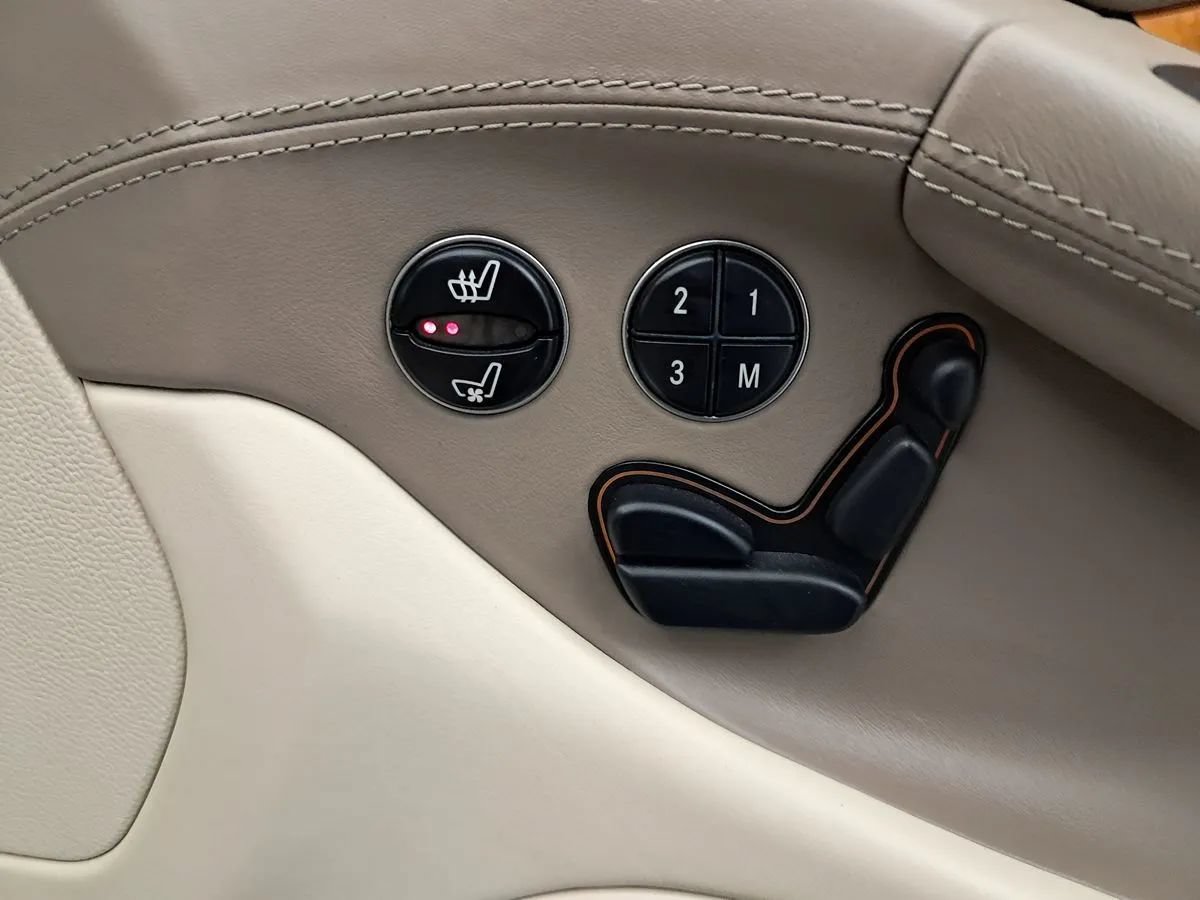 Used 2007 Mercedes-Benz SL 600 image 41