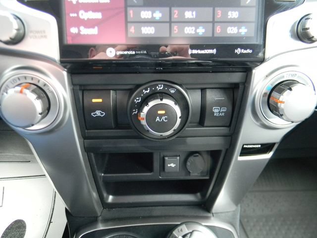 Used 2022 Toyota 4Runner SR5 Premium w/ Moonroof Package AWD/4WD image 14