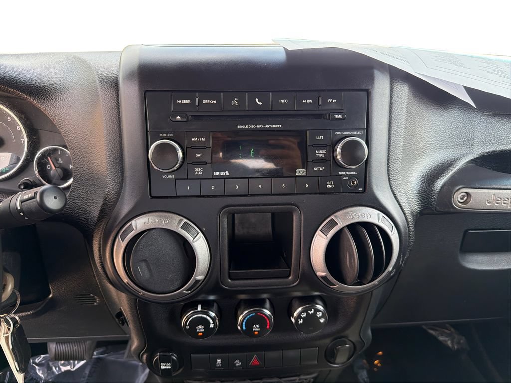 Used 2017 Jeep Wrangler Unlimited Sport w/ Connectivity Group AWD/4WD image 14
