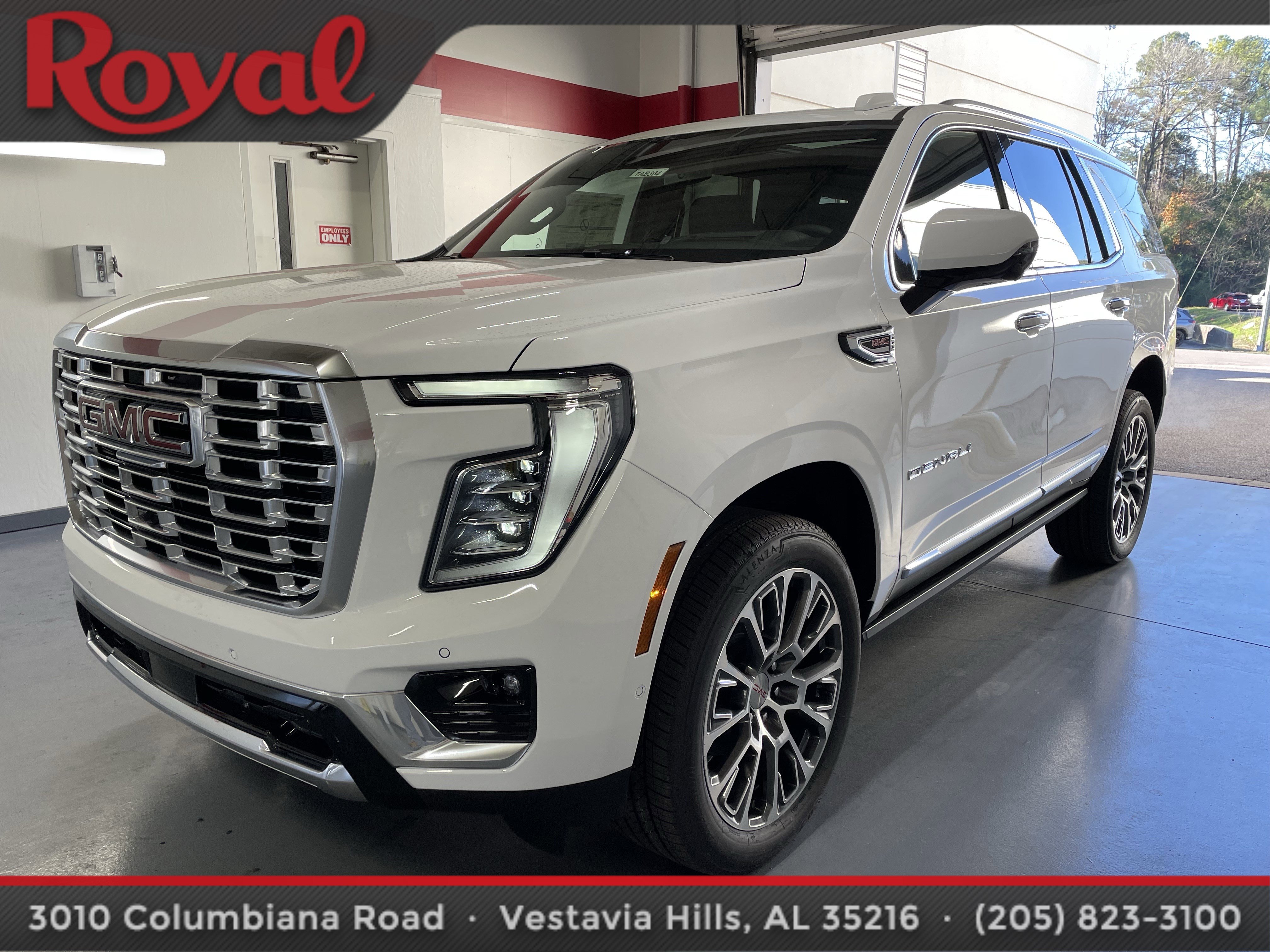 New 2026 GMC Yukon Denali w/ Sun & Power Step Package