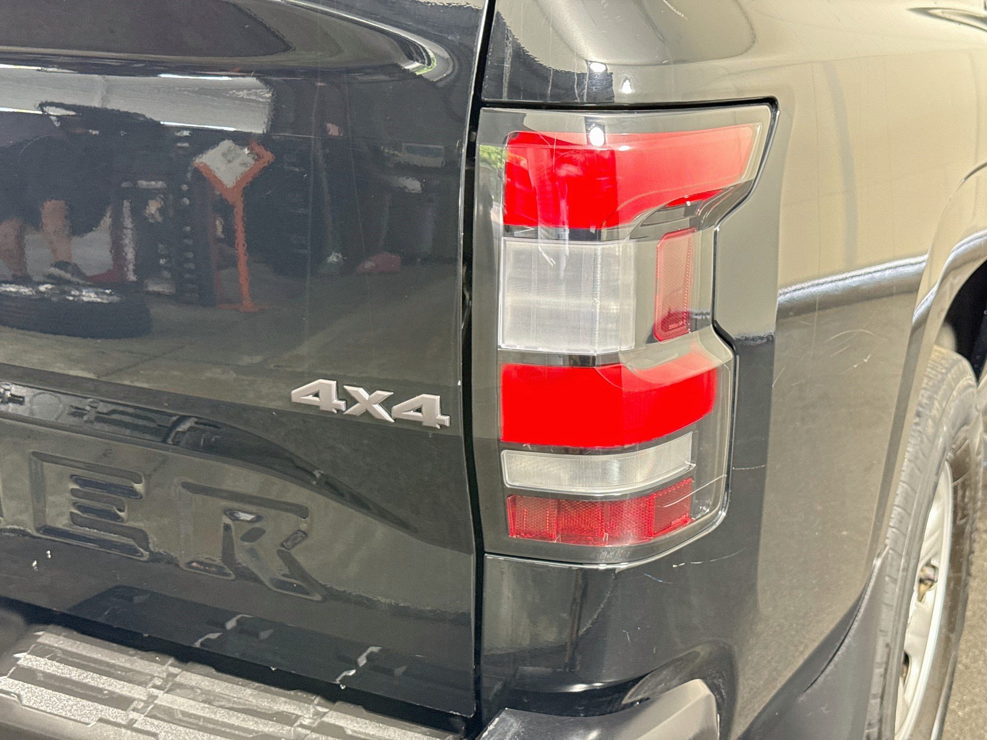 Used 2022 Nissan Frontier S w/ Technology Package AWD/4WD image 34