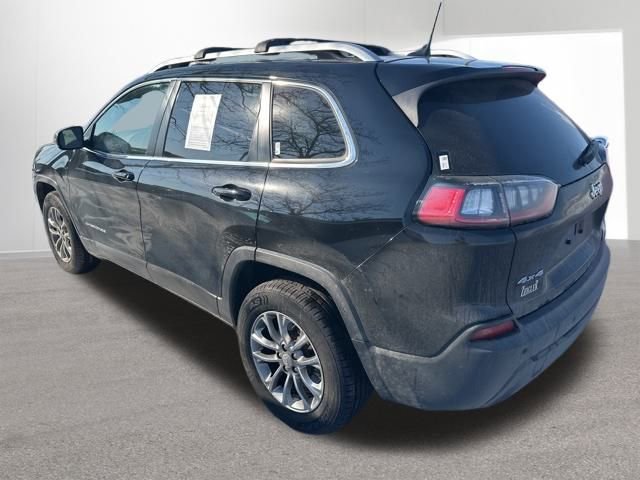 Used 2019 Jeep Cherokee Latitude Plus w/ Comfort/Convenience Group image 2