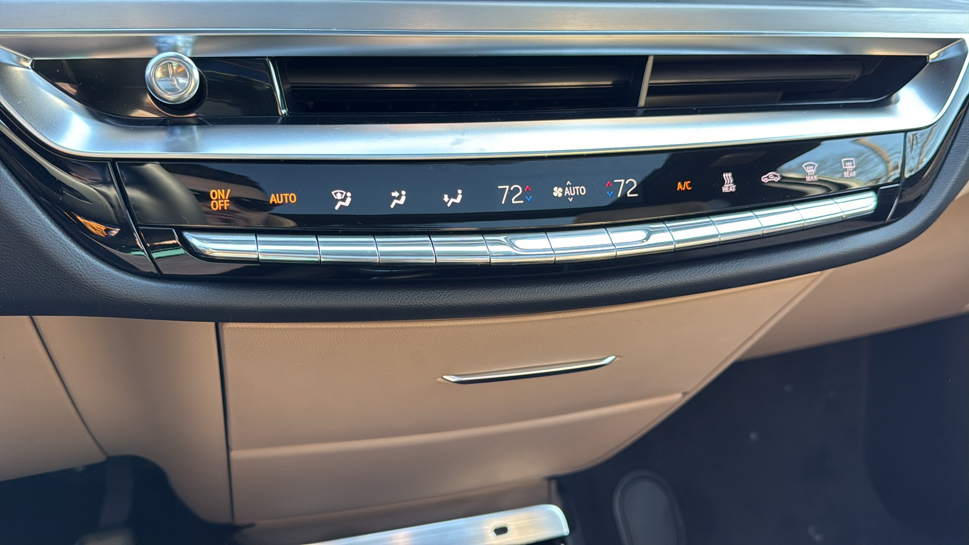 New 2026 Cadillac Lyriq Signature Luxury image 21