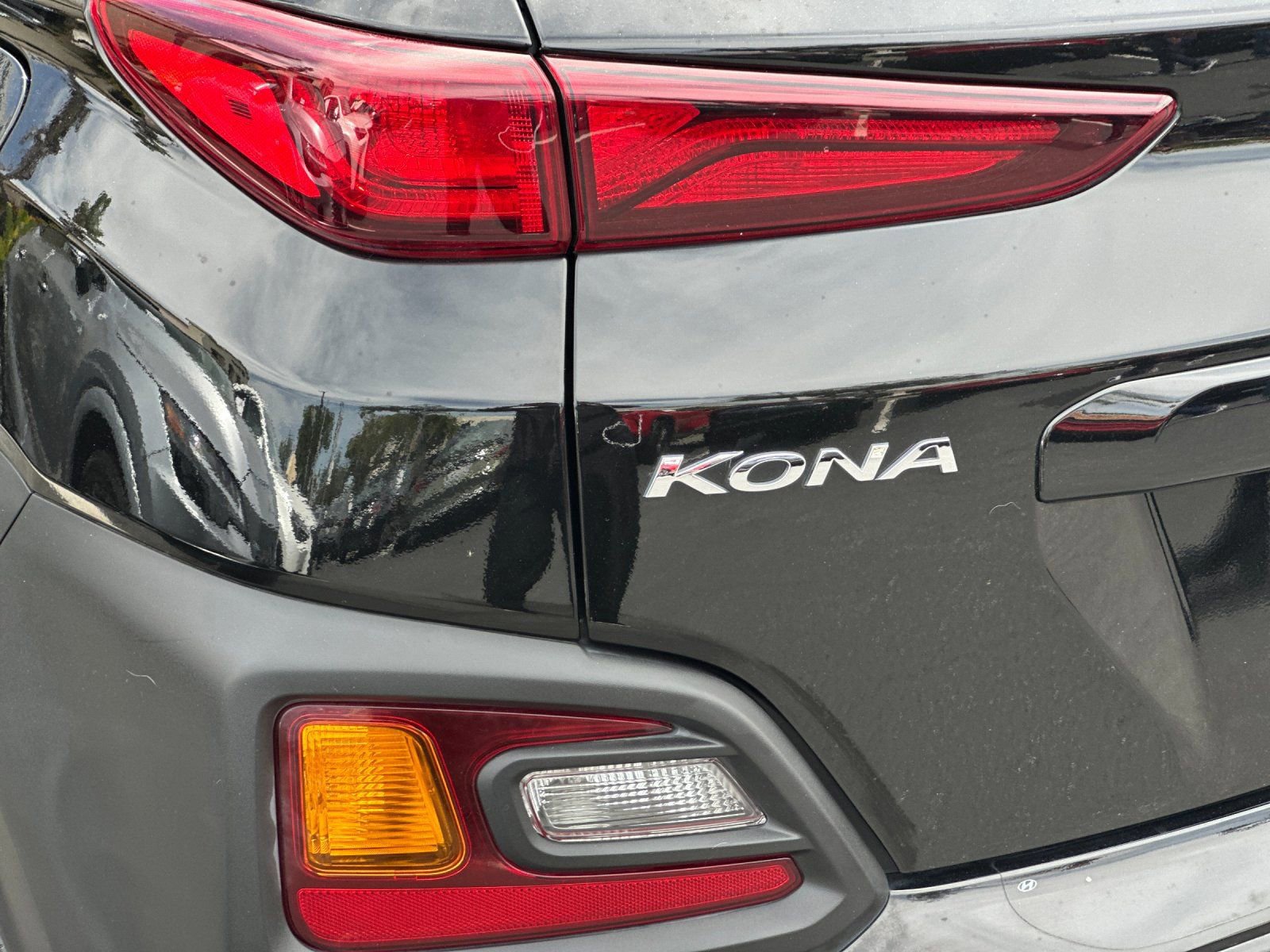 Used 2021 Hyundai Kona SEL Plus AWD/4WD image 32