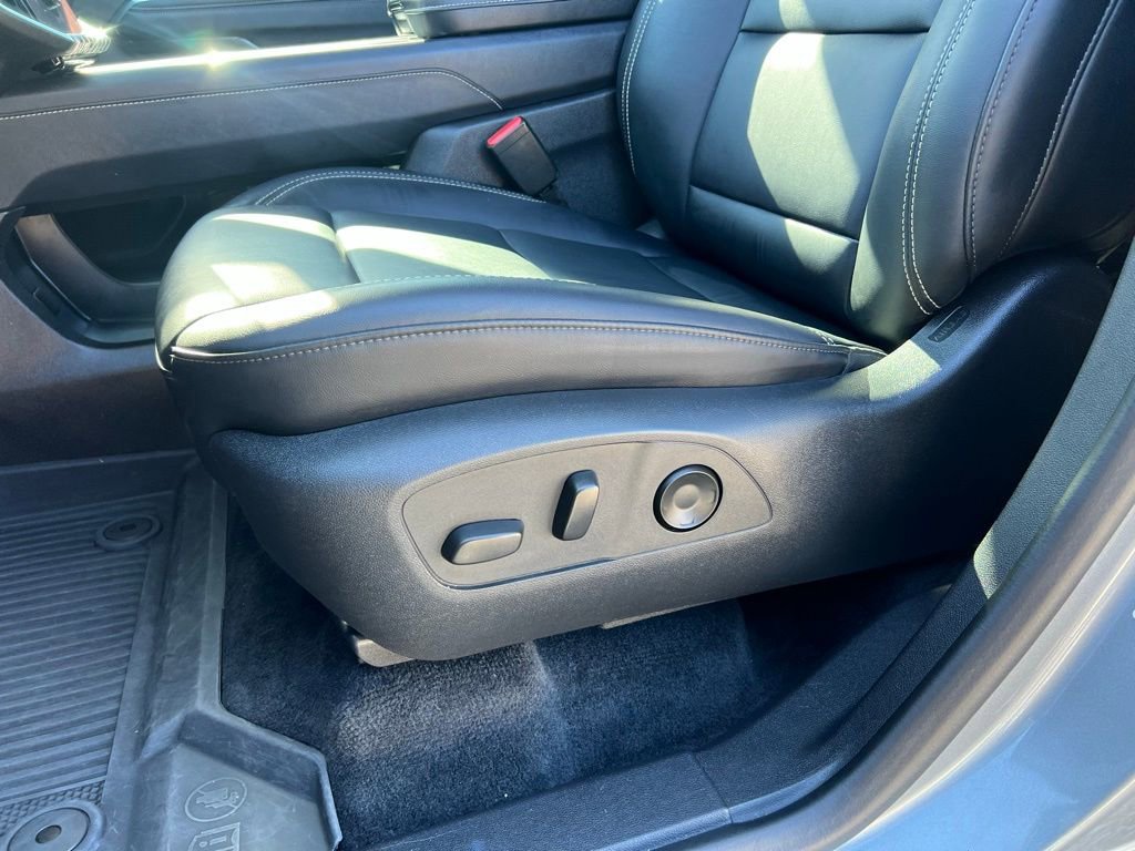 Used 2024 GMC Acadia Elevation w/ Luxury Package image 14