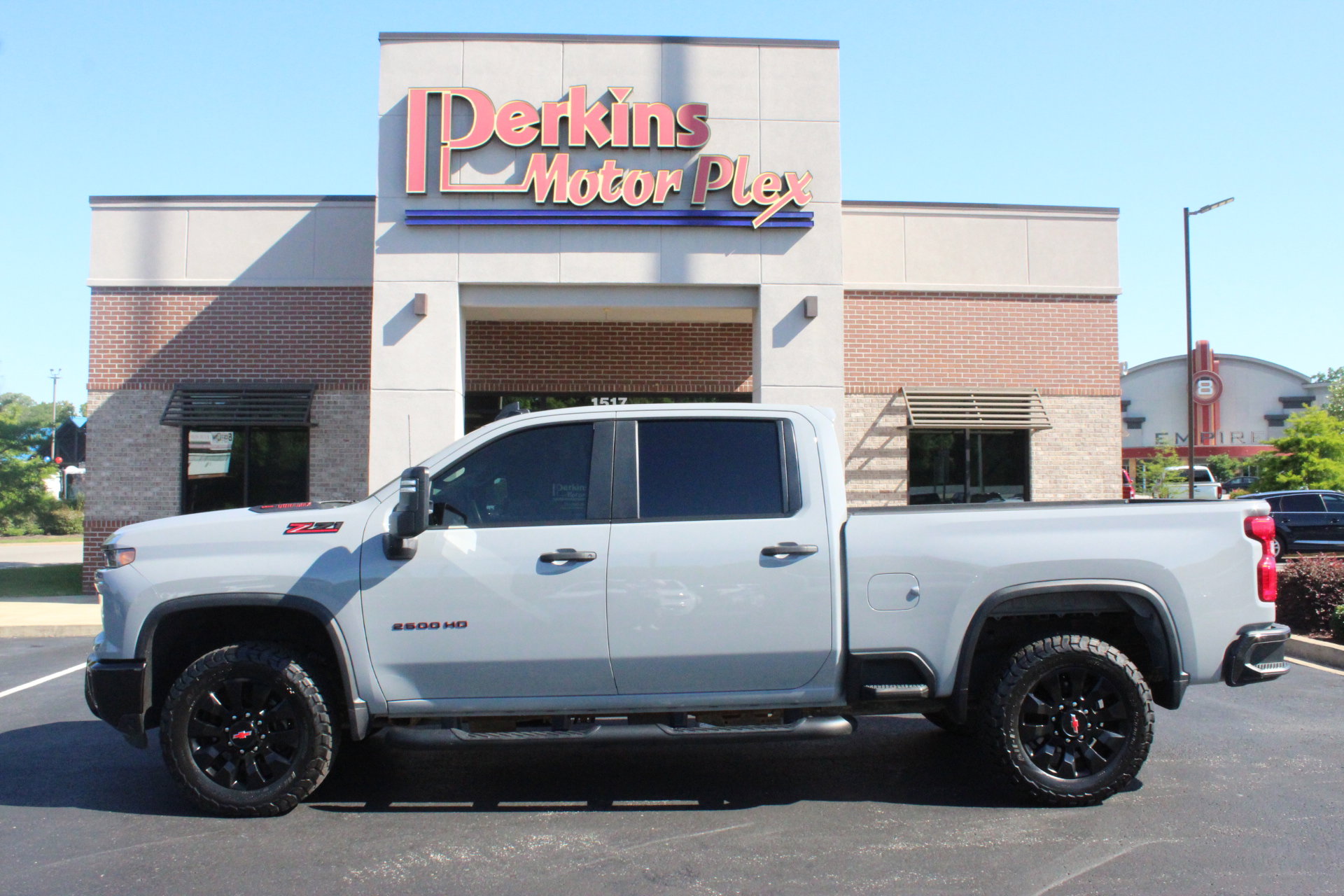 Used 2024 Chevrolet Silverado 2500 Custom w/ Custom Value Package AWD/4WD image 9