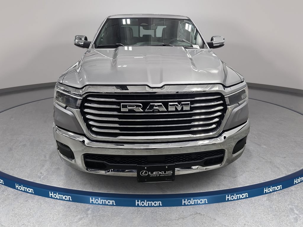 Used 2025 RAM 1500 Laramie AWD/4WD image 3