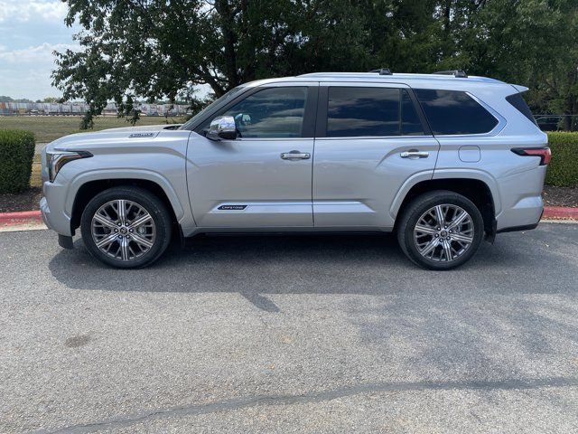 Used 2024 Toyota Sequoia Capstone AWD/4WD image 10