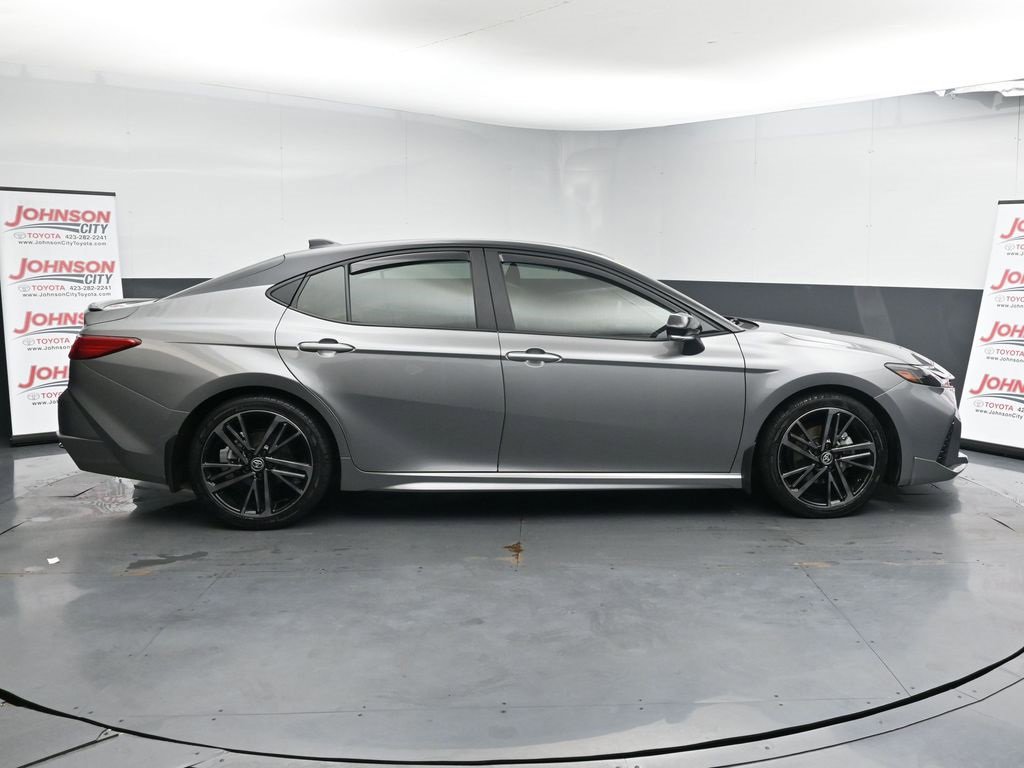 Used 2025 Toyota Camry XSE image 9