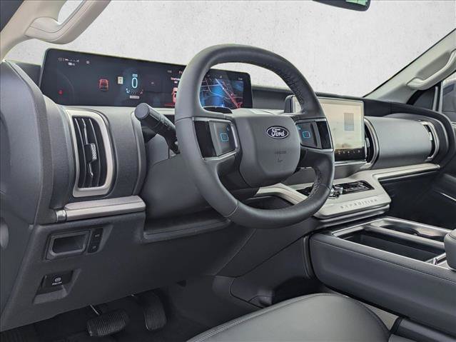 New 2027 Ford Expedition Max Active RWD image 3