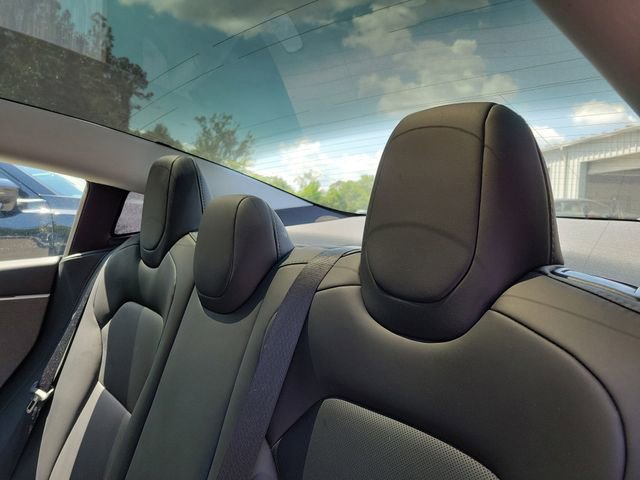 Used 2025 Tesla Model 3 Long Range RWD image 23