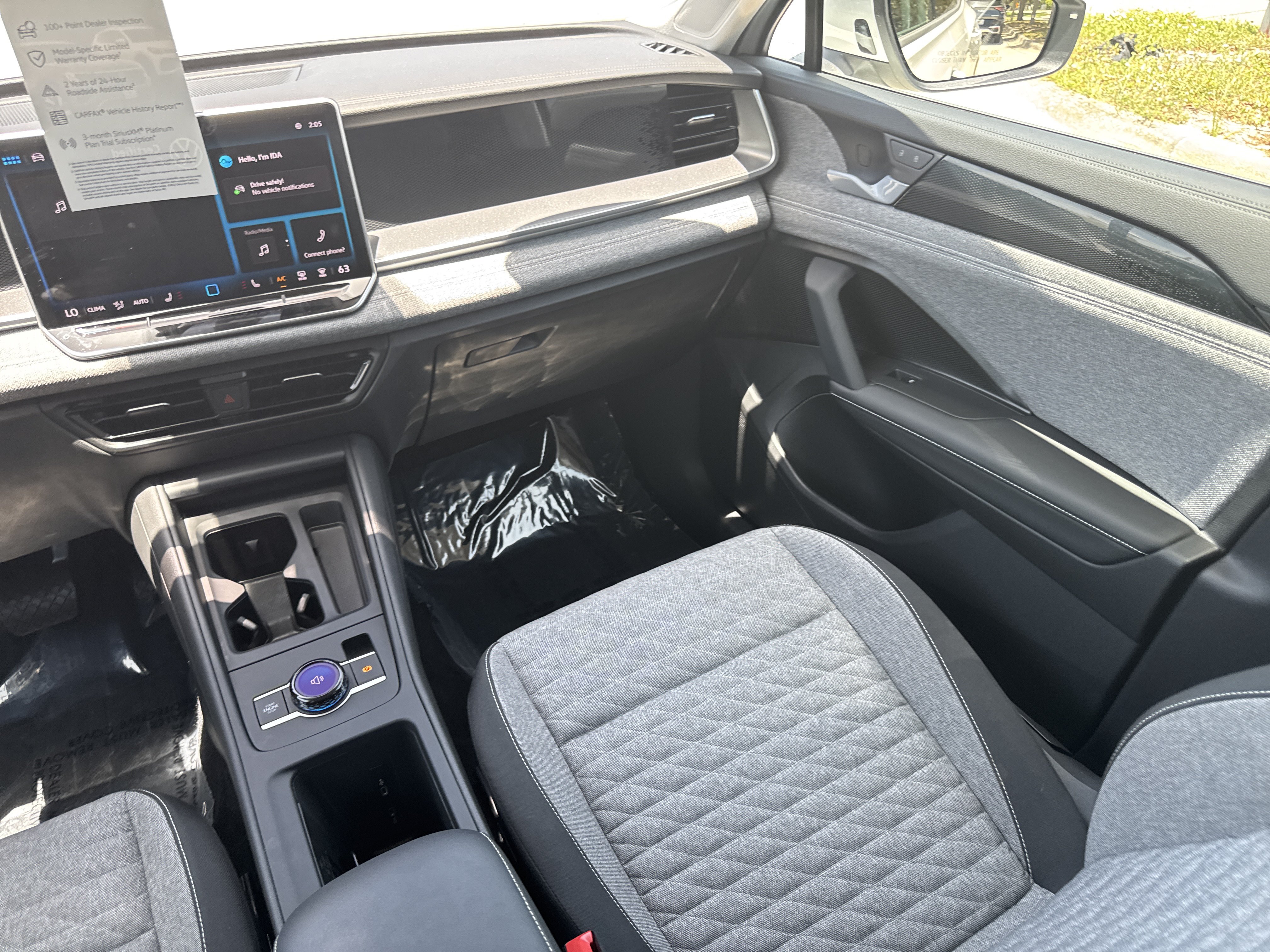 Certified 2025 Volkswagen Tiguan S FWD image 15