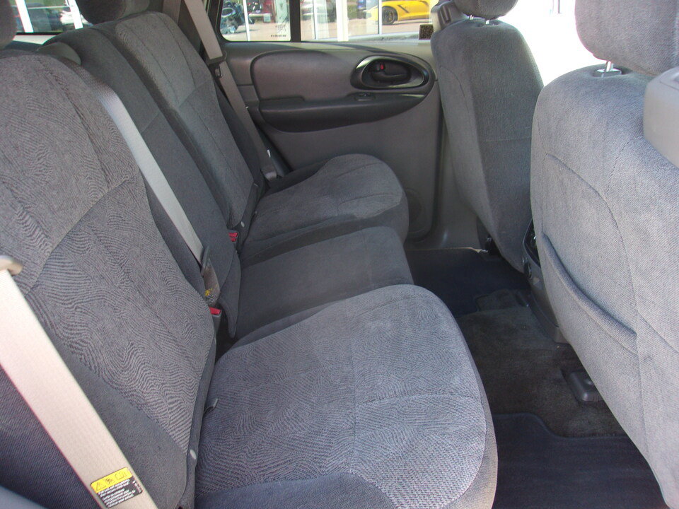 Used 2004 Chevrolet TrailBlazer LT AWD/4WD image 11