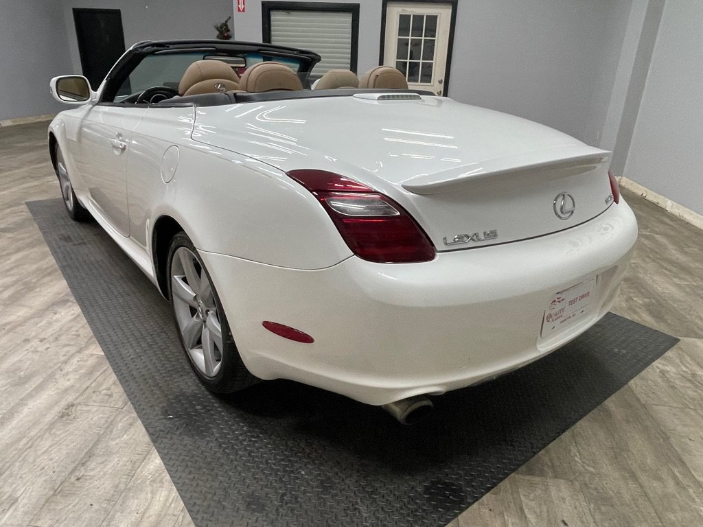 Used 2010 Lexus SC 430 Convertible RWD image 5