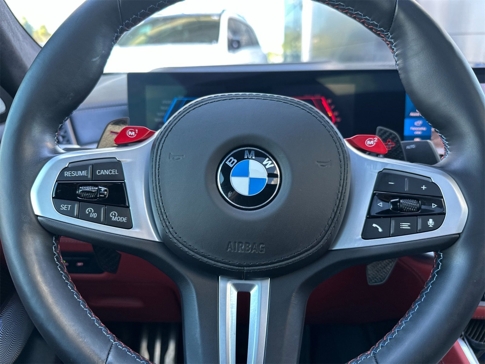 Used 2025 BMW X6 M Competition w/ Executive Package image 27