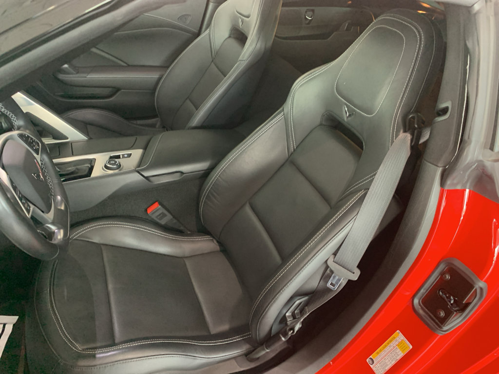 Used 2019 Chevrolet Corvette Grand Sport RWD image 11