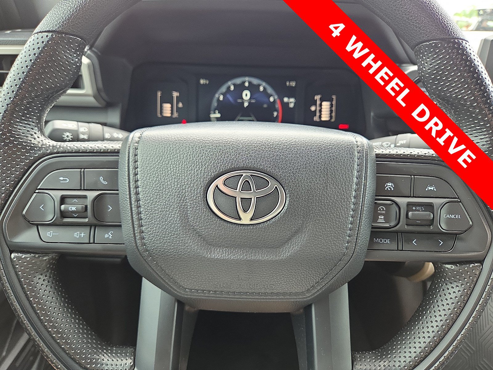 Used 2025 Toyota Tacoma SR5 AWD/4WD image 24
