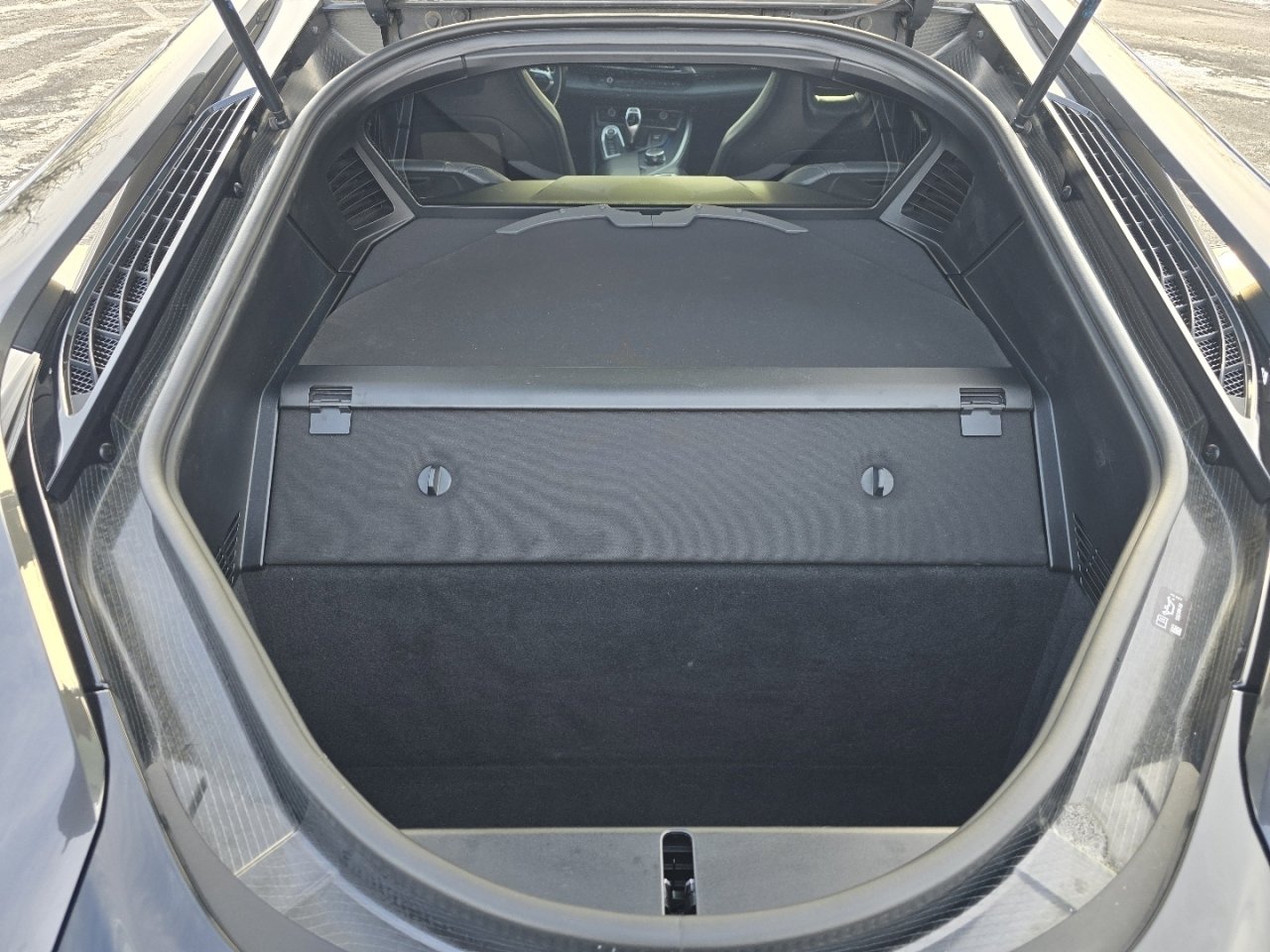 Used 2016 BMW i8 image 12