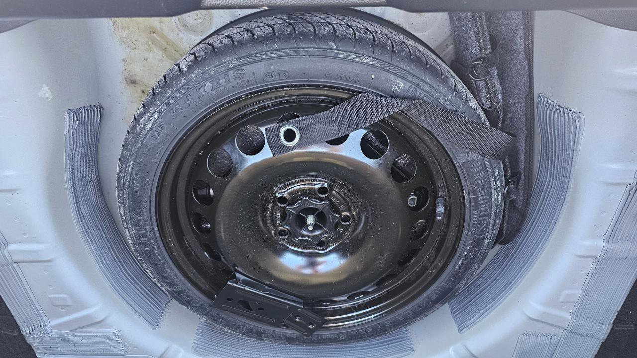 Used 2014 Chevrolet Cruze LTZ w/ RS Package FWD image 21