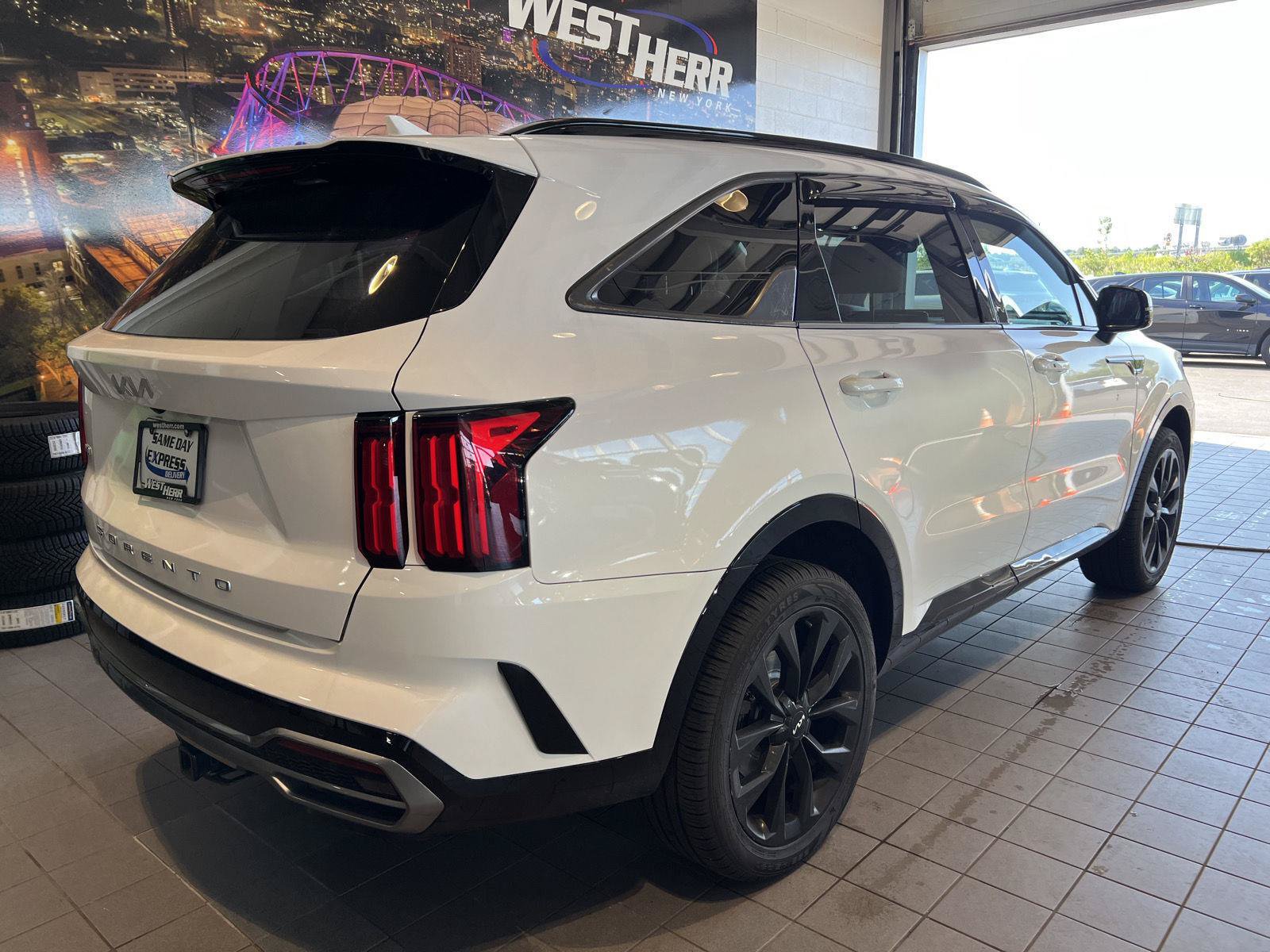 Used 2022 Kia Sorento SX AWD/4WD image 11