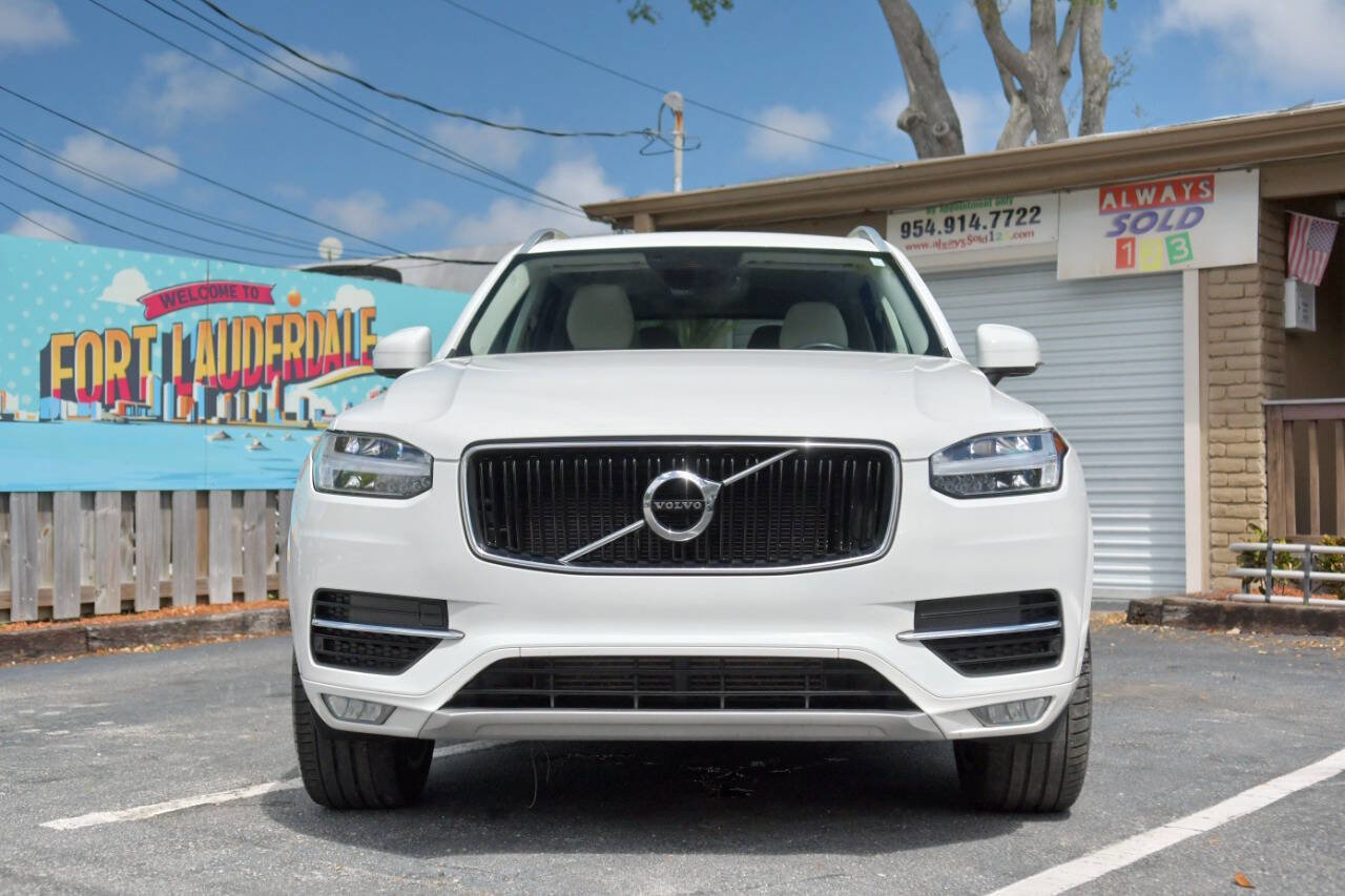 Used 2019 Volvo XC90 T5 Momentum w/ Protection Package Premier AWD/4WD image 3