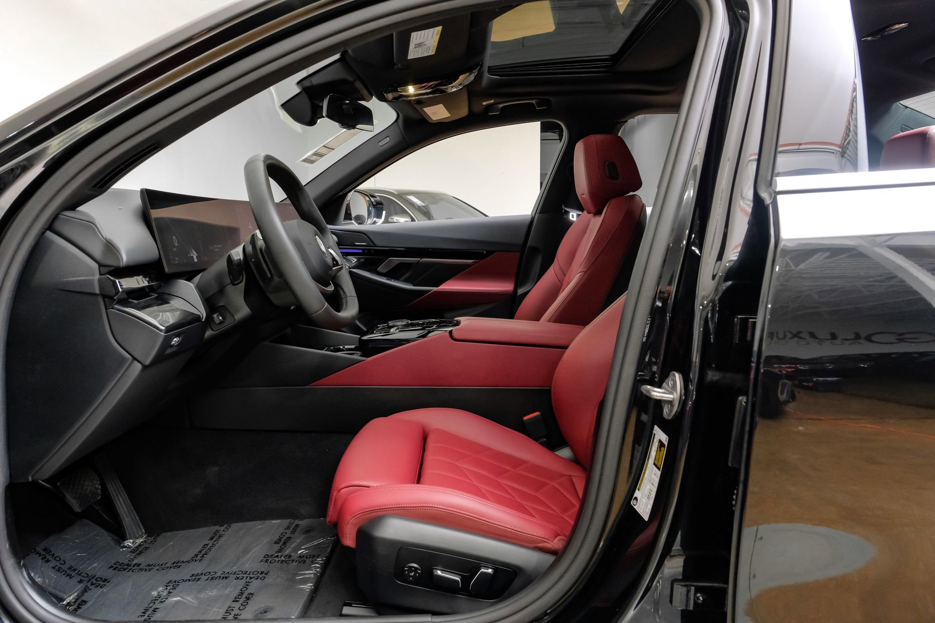 Used 2024 BMW 530i image 4