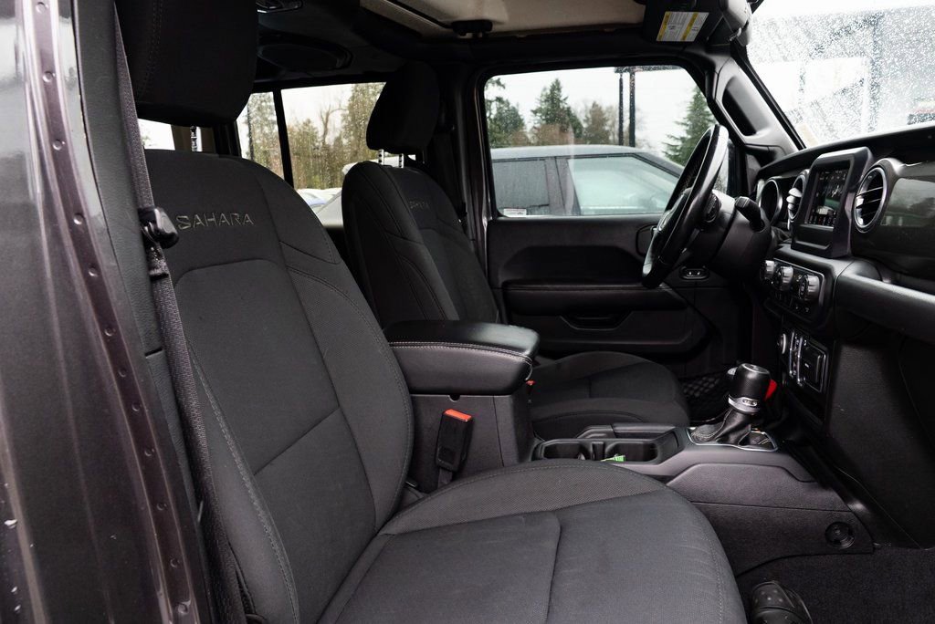 Used 2020 Jeep Wrangler Unlimited Sahara image 24
