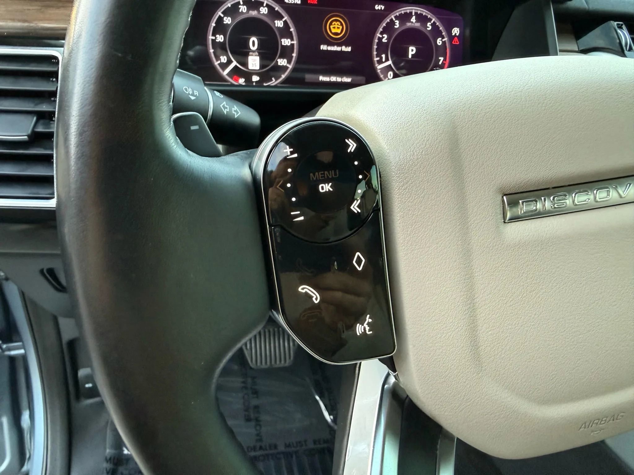 Used 2019 Land Rover Discovery HSE image 49
