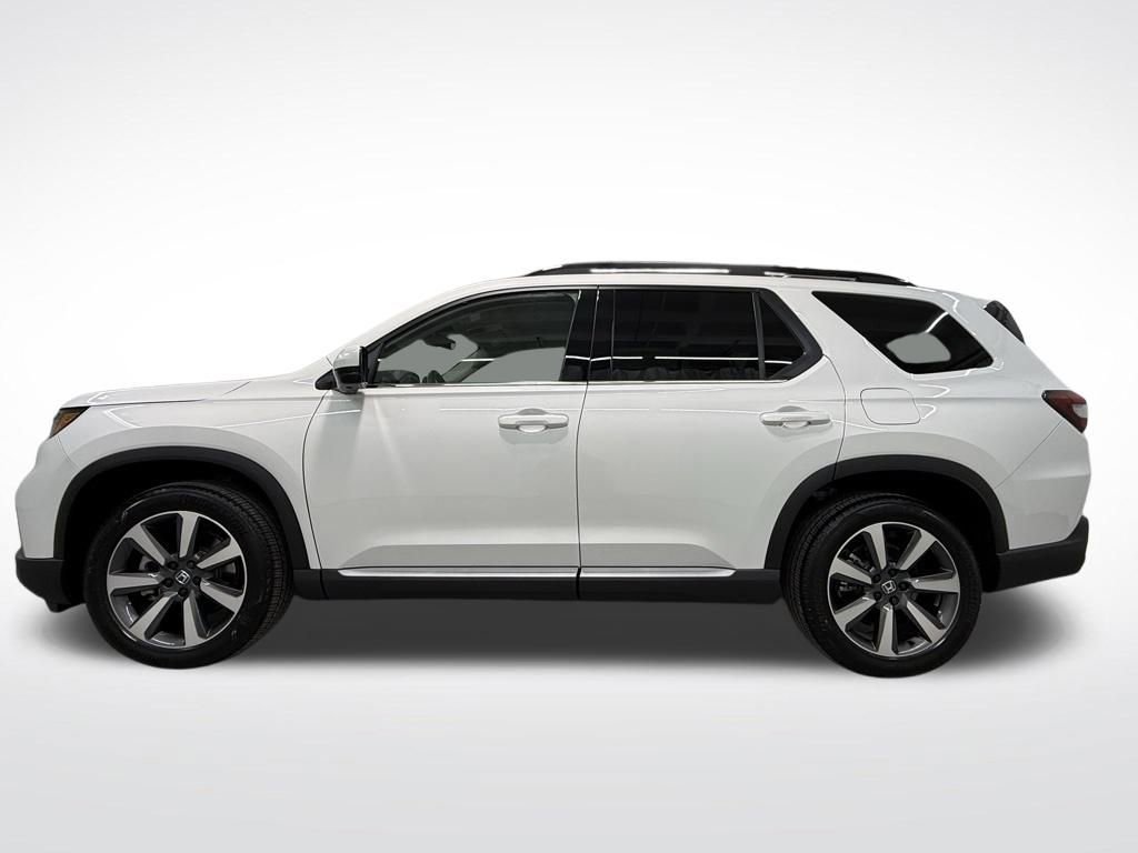Used 2025 Honda Pilot Elite image 33
