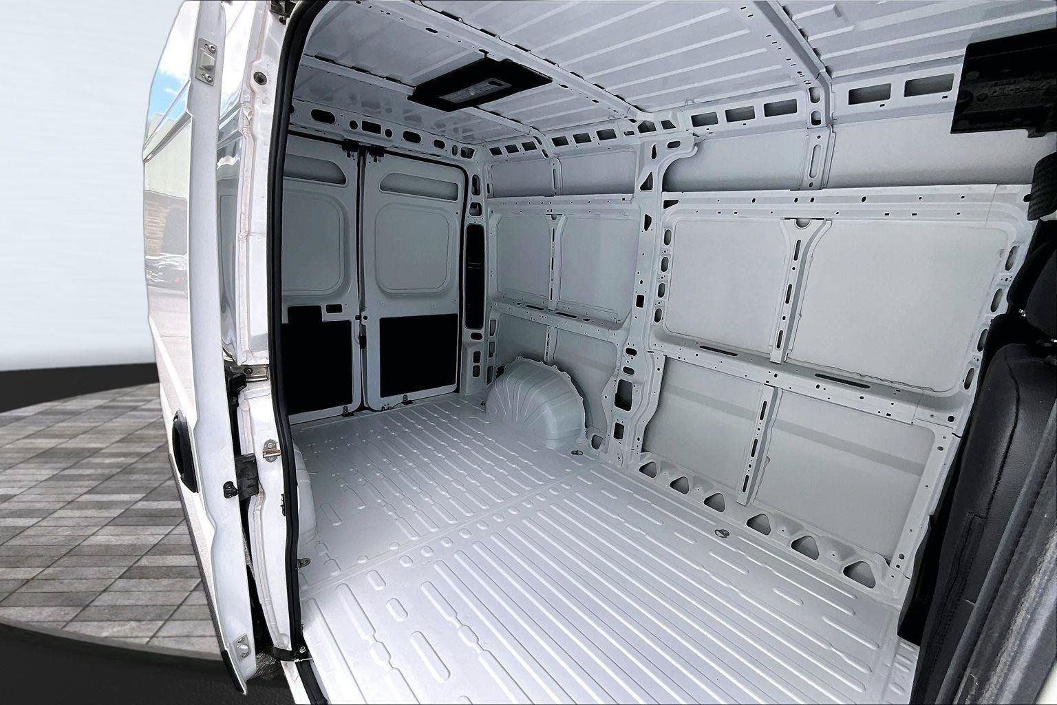 Used 2025 RAM ProMaster 2500 w/ Convenience Group FWD image 27