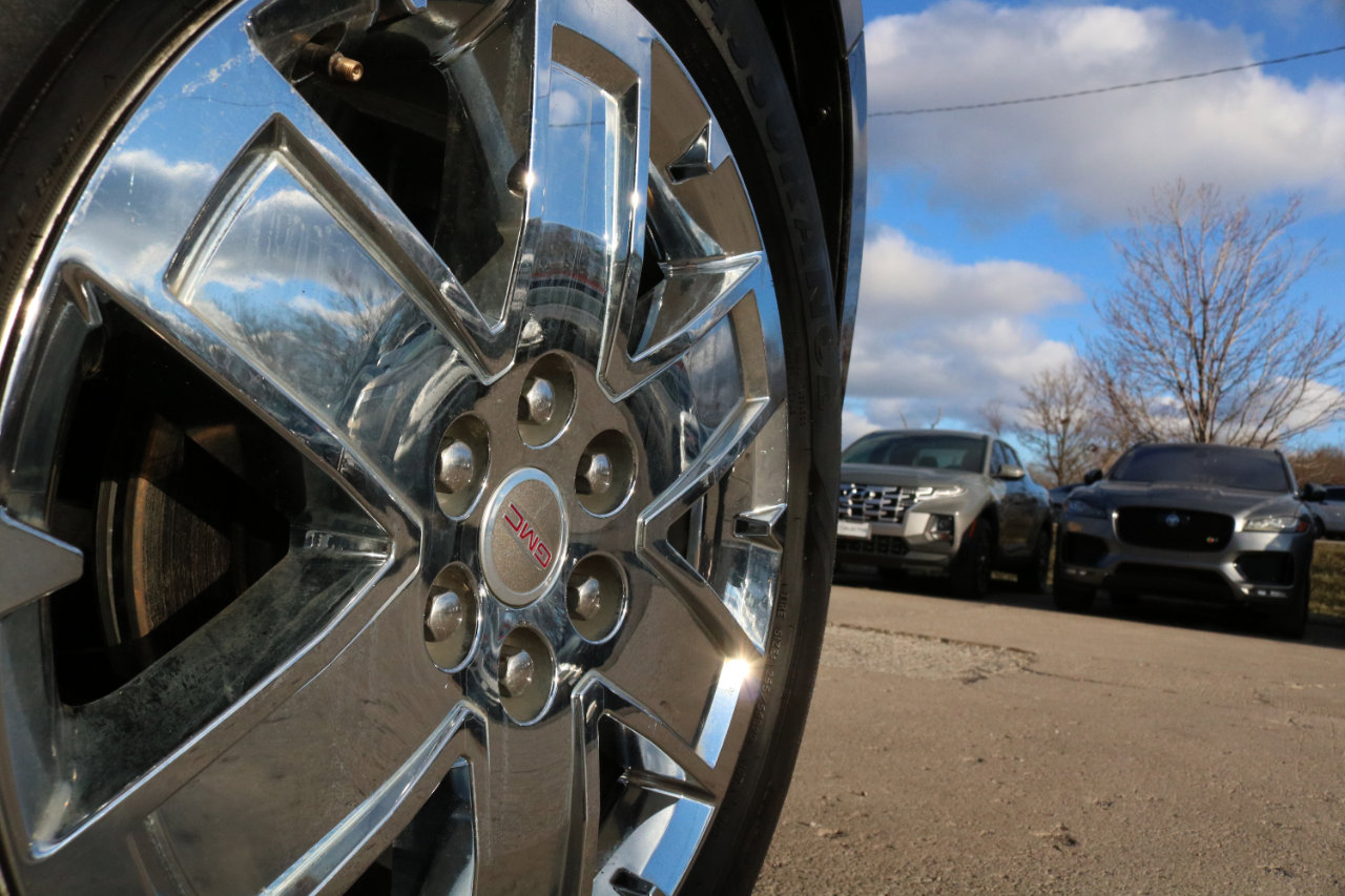 Used 2015 GMC Acadia Denali image 7