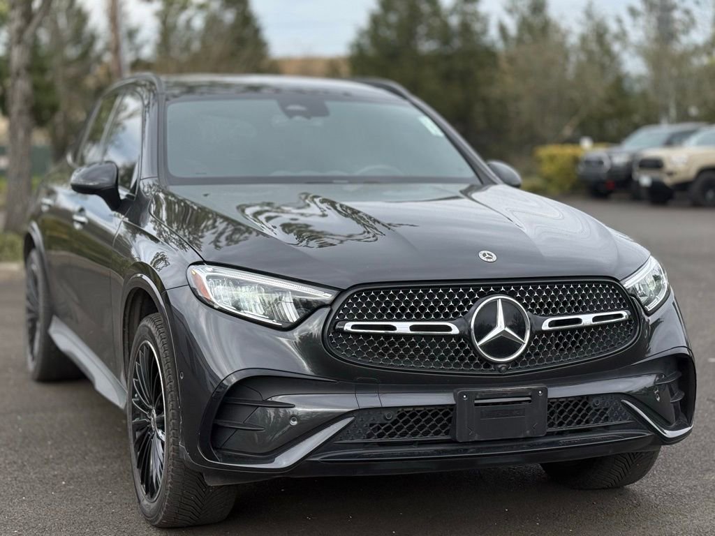 Used 2024 Mercedes-Benz GLC 300 4MATIC image 7