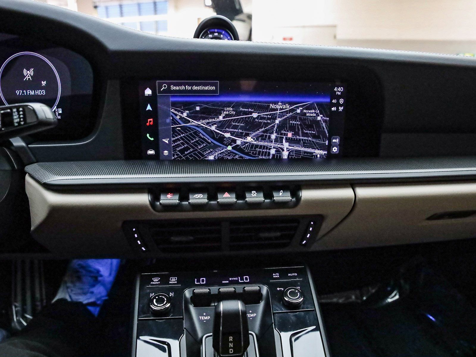 Used 2025 Porsche 911 Carrera 4 GTS image 27