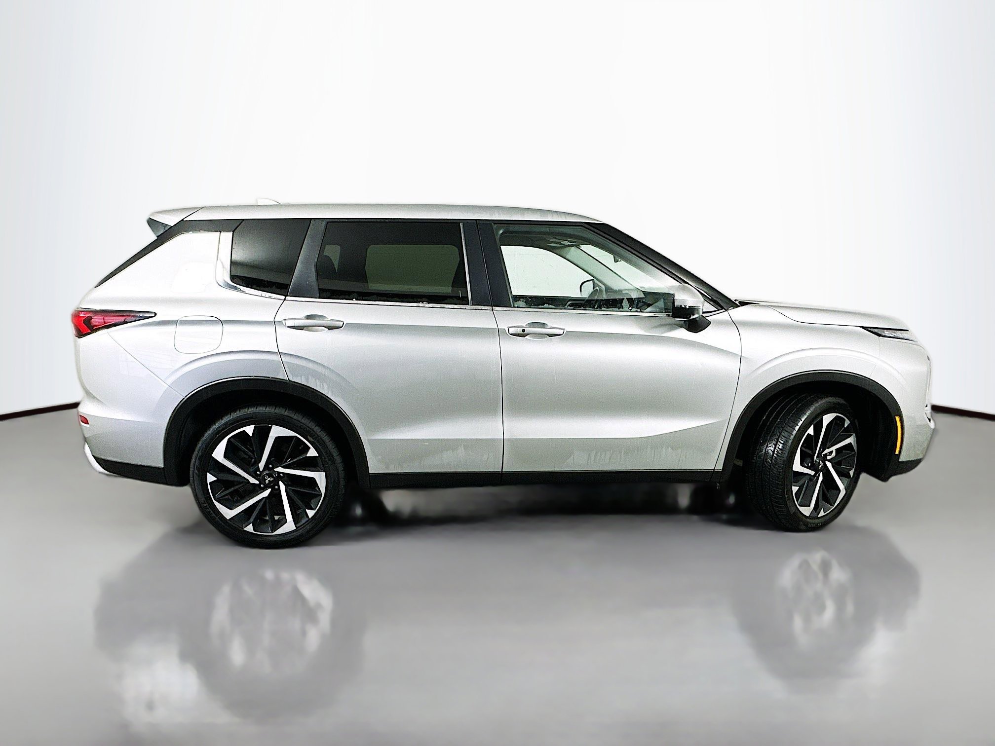 Used 2024 Mitsubishi Outlander Ralliart image 8