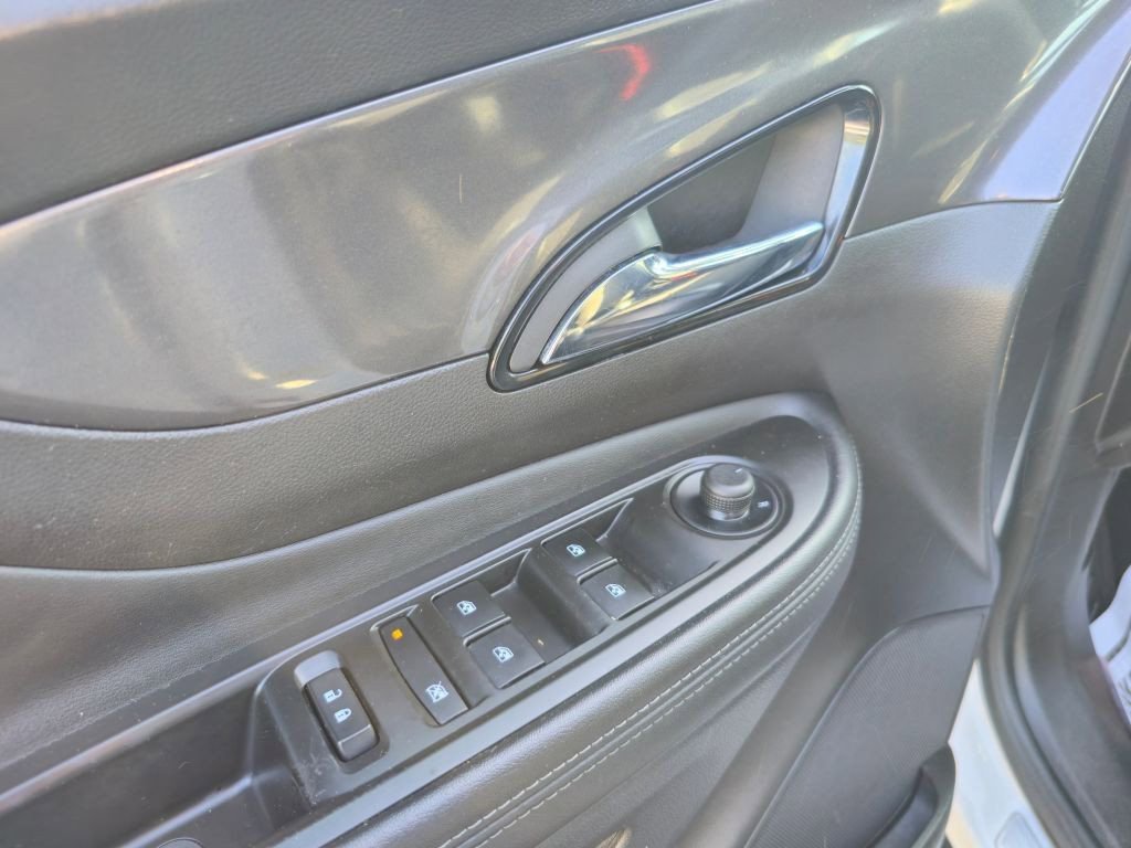 Used 2018 Buick Encore Preferred AWD/4WD image 10