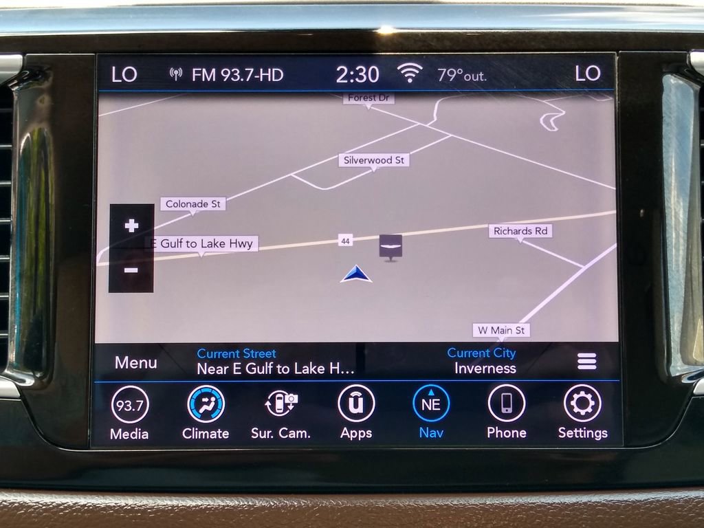 Used 2019 Chrysler Pacifica Touring-L Plus w/ Advanced Safetytec Group FWD image 23