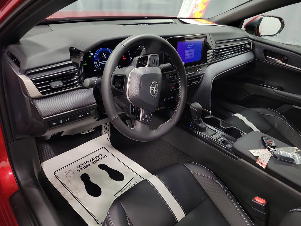 Used 2026 Toyota Camry SE image 13