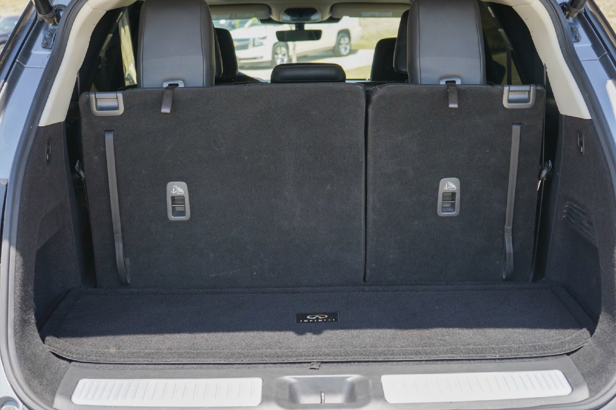 Certified 2023 INFINITI QX60 Luxe w/ Cargo Package image 28