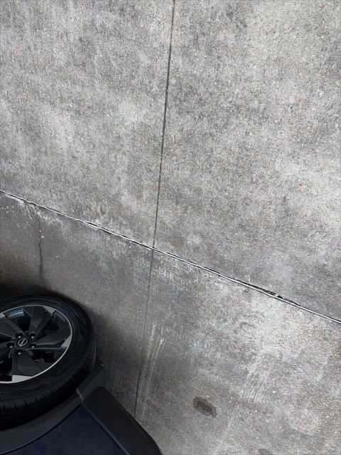 Used 2024 Nissan Rogue SV w/ SV Premium Package image 4