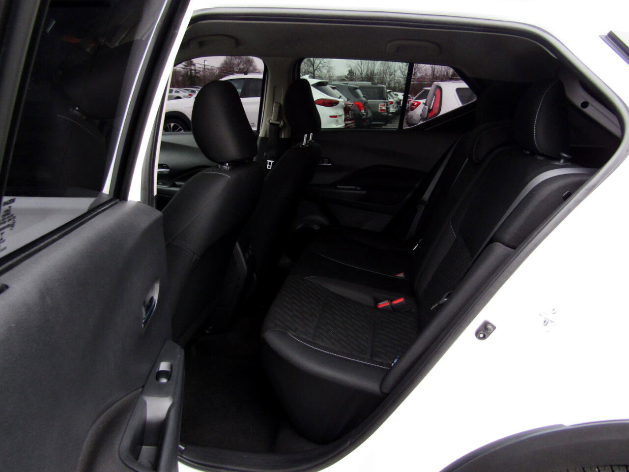 Used 2022 Nissan Kicks SV image 19