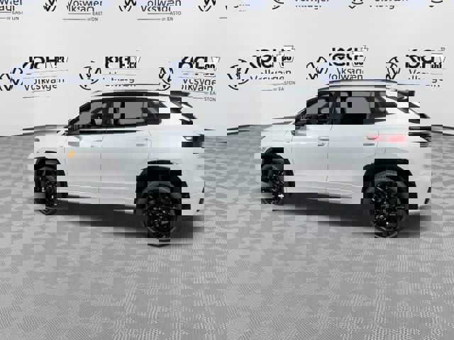 New 2026 Volkswagen Tiguan SE R-Line image 6